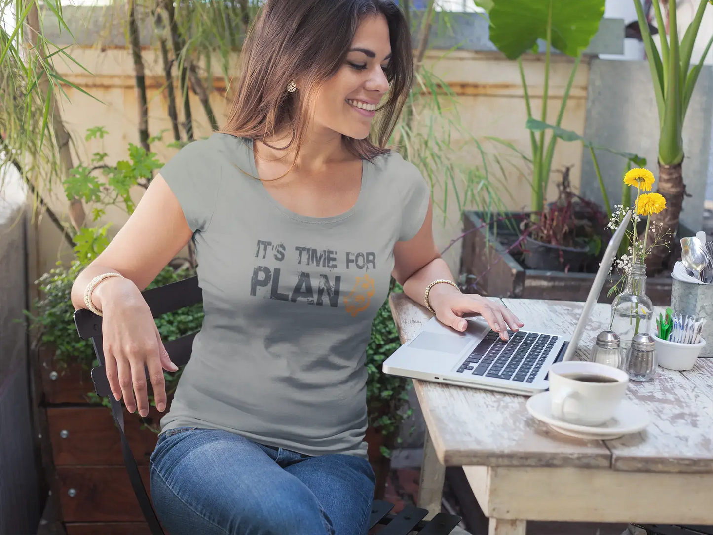 Ultrabasic® Tee-Shirt Femme col Rond Décolleté It's Time for Plan B Bitcoin BTC HODL Idée Cadeau Tee Crypto